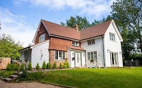 5Bed-10Guests-Fireplace-Hottub-Pets Ok-Parking